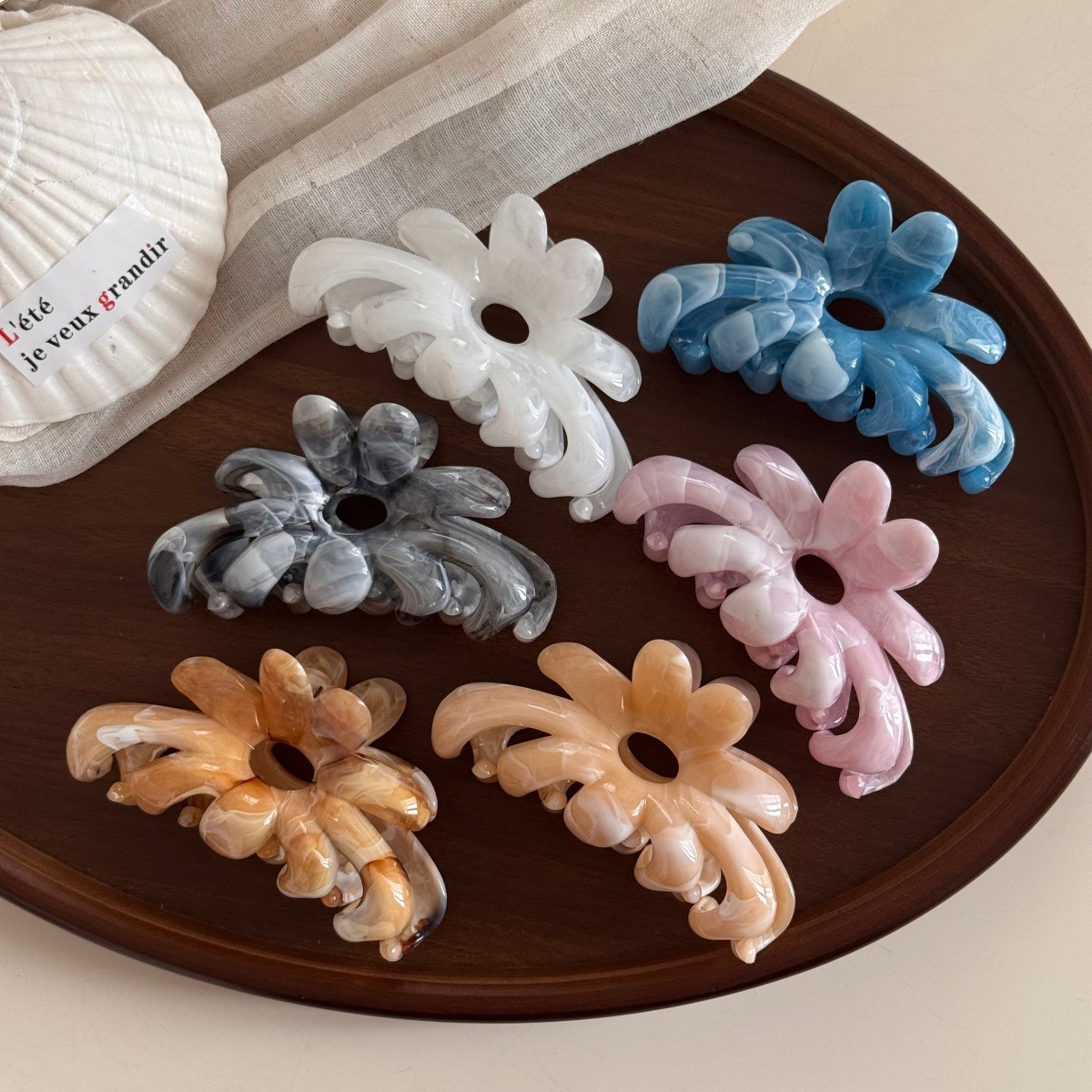 Tech Computer Accessories - Flower Large Hair Claw Clips Crab